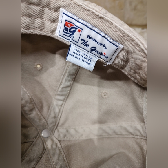 Virginia commonwealth university VCU tan strapback hat, nwot - Picture 5 of 5